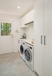 19AnnfieldStKR-3-208x300