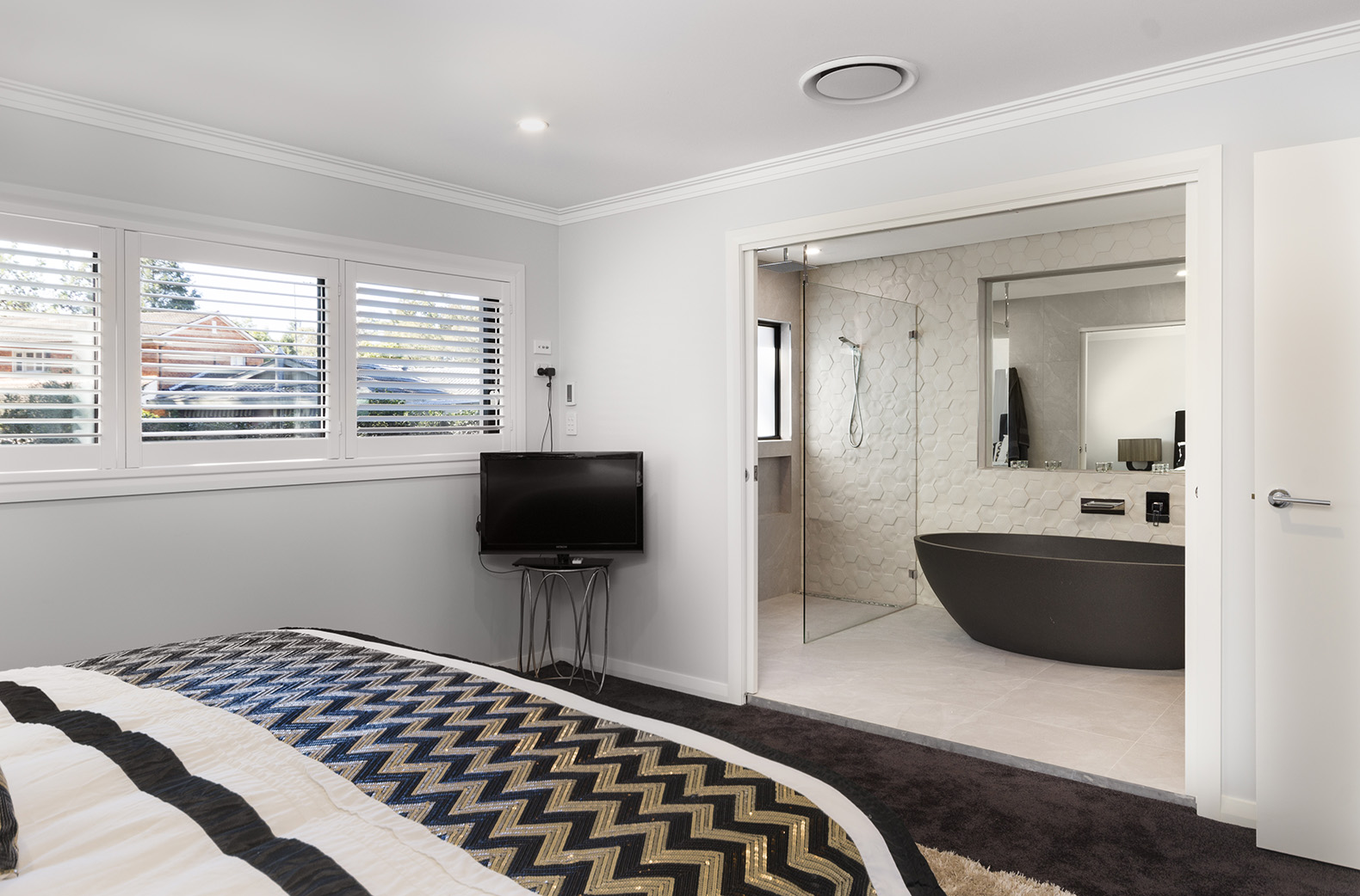 6ValsCtStIves_Bedroom_01_web.jpg